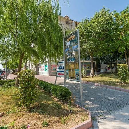 Marinko Lägenhet Omiš